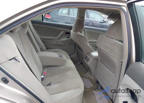 2007 Toyota Camry Hybrid z USA, uszkodzony, nr VIN JTNBB46K973010405